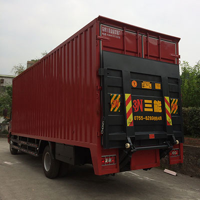 自升降尾板4米2貨車，提升運(yùn)輸效率與安全性的利器